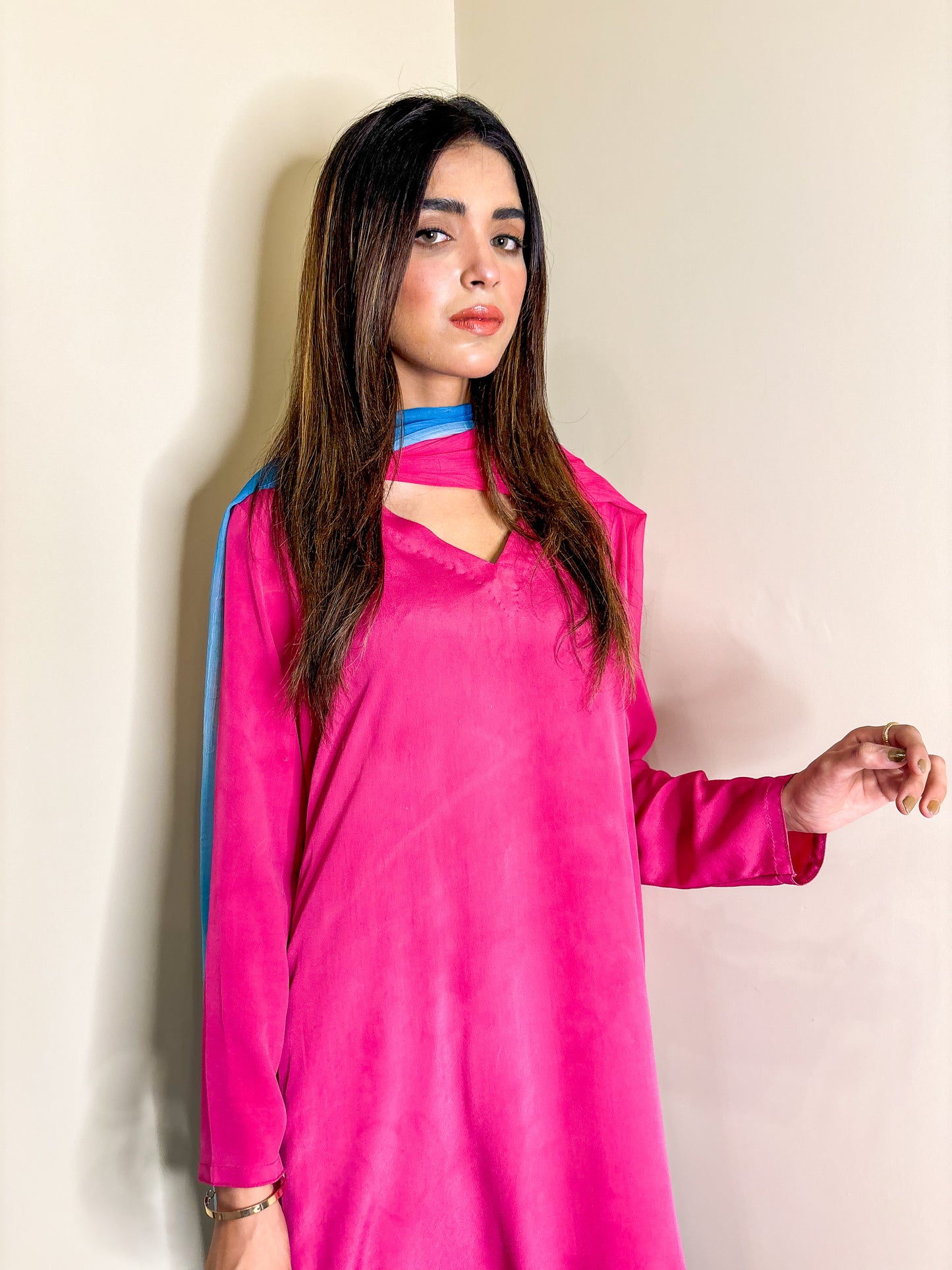 Pink poise
